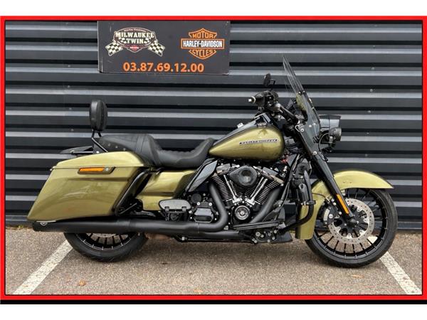 2017 HARLEY-DAVIDSON ROAD KING