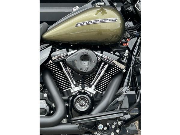 2017 HARLEY-DAVIDSON ROAD KING