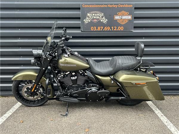 2017 HARLEY-DAVIDSON ROAD KING
