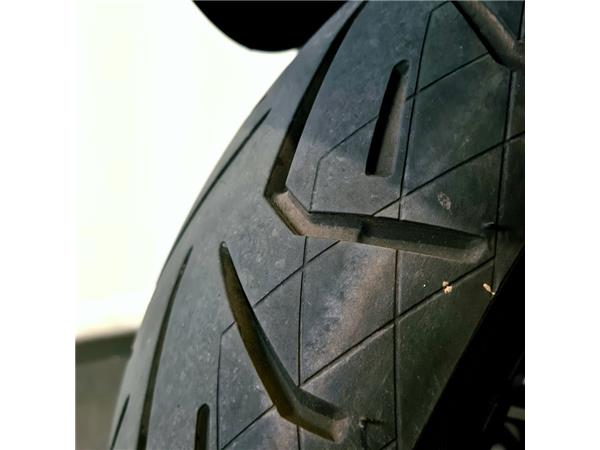 HARLEY-DAVIDSON XL 883 N