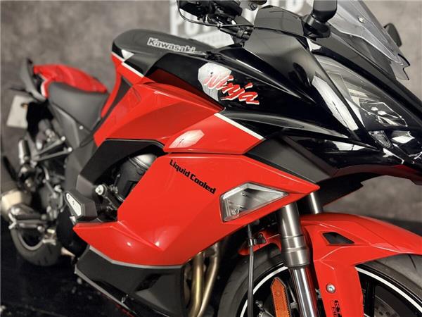 2024 Kawasaki Ninja 1000SX