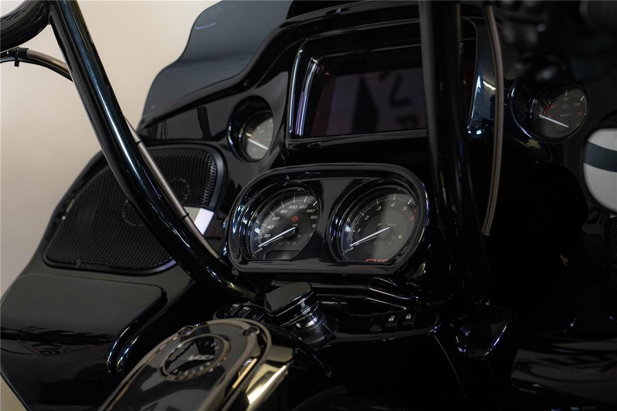2022 harley-davidson FLTRXSE Road Glide Special 117 CVO