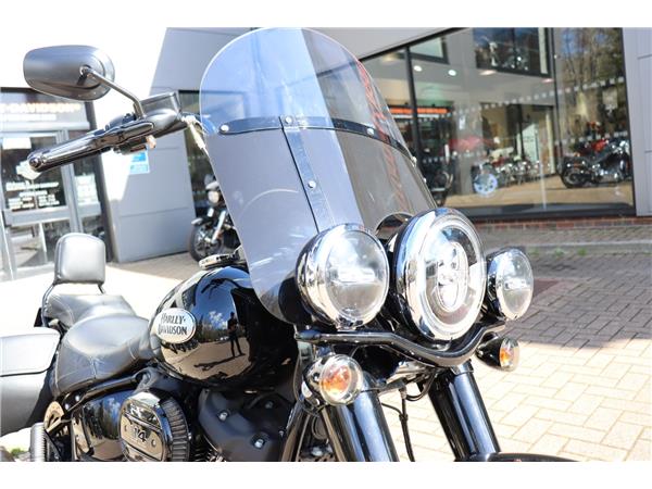 2023 HARLEY-DAVIDSON SOFTAIL FLHCS HERITAGE CLASSIC 114