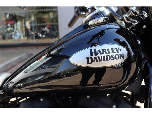 2023 HARLEY-DAVIDSON SOFTAIL FLHCS HERITAGE CLASSIC 114