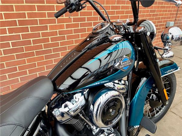 2026 HARLEY-DAVIDSON SOFTAIL FLHC HERITAGE CLASSIC