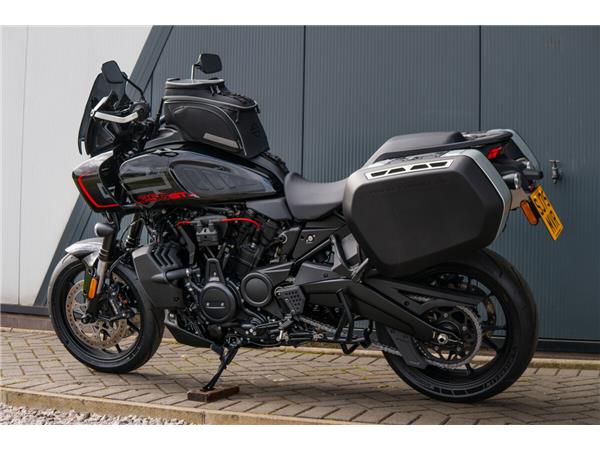 2025 Harley-Davidson Pan America 1250 ST