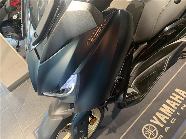 2022 Yamaha X-Max 125 Tech Max, new rear tyre & just serviced by us