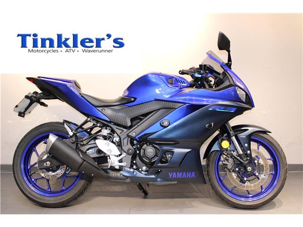 YAMAHA R3