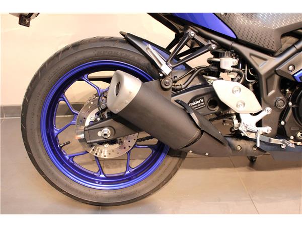 YAMAHA R3