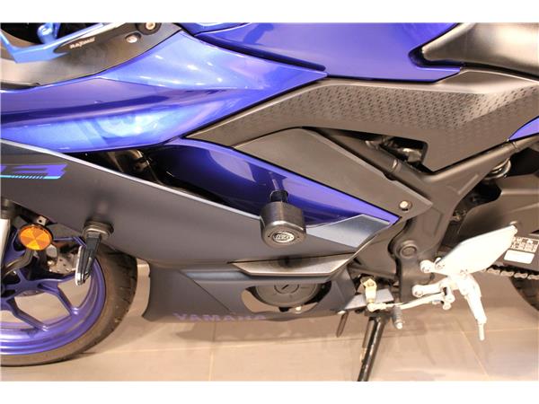 YAMAHA R3