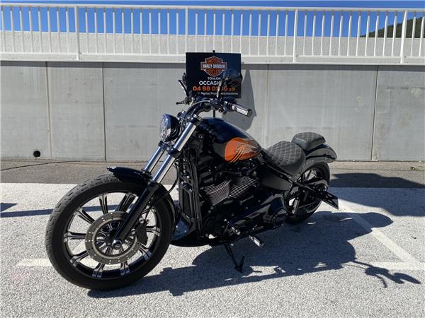 2021 HARLEY-DAVIDSON STREET BOB
