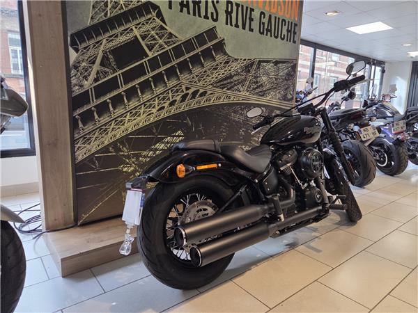 2018 HARLEY-DAVIDSON STREET BOB