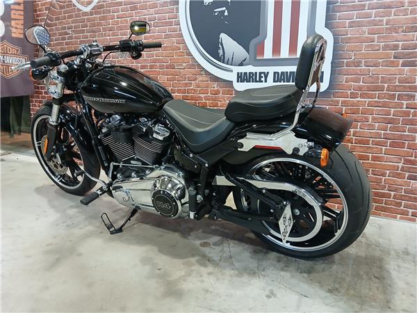 2022 HARLEY-DAVIDSON BREAKOUT