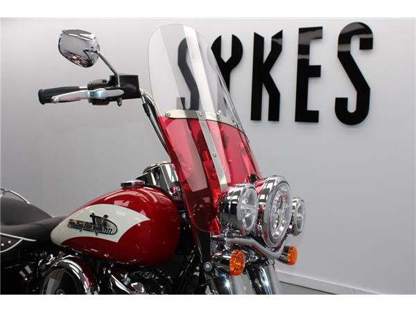 2024 Harley-Davidson Hydra-Glide Revival