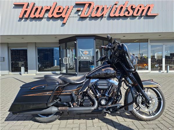 2016 Harley-Davidson FLHX Street Glide