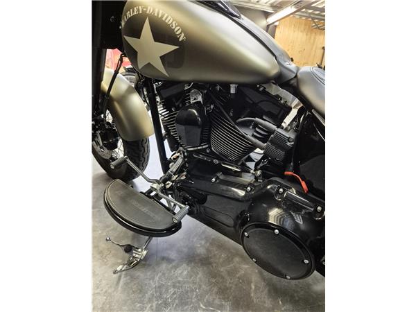 2016 HARLEY-DAVIDSON SLIM