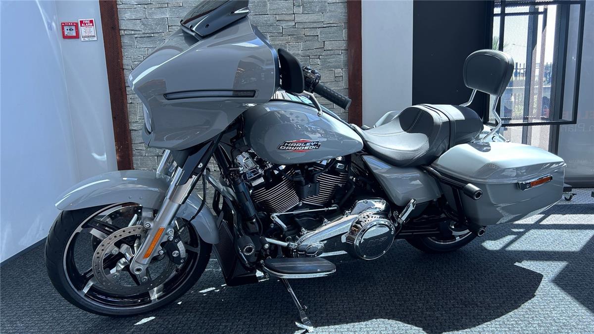 2024 Street Glide