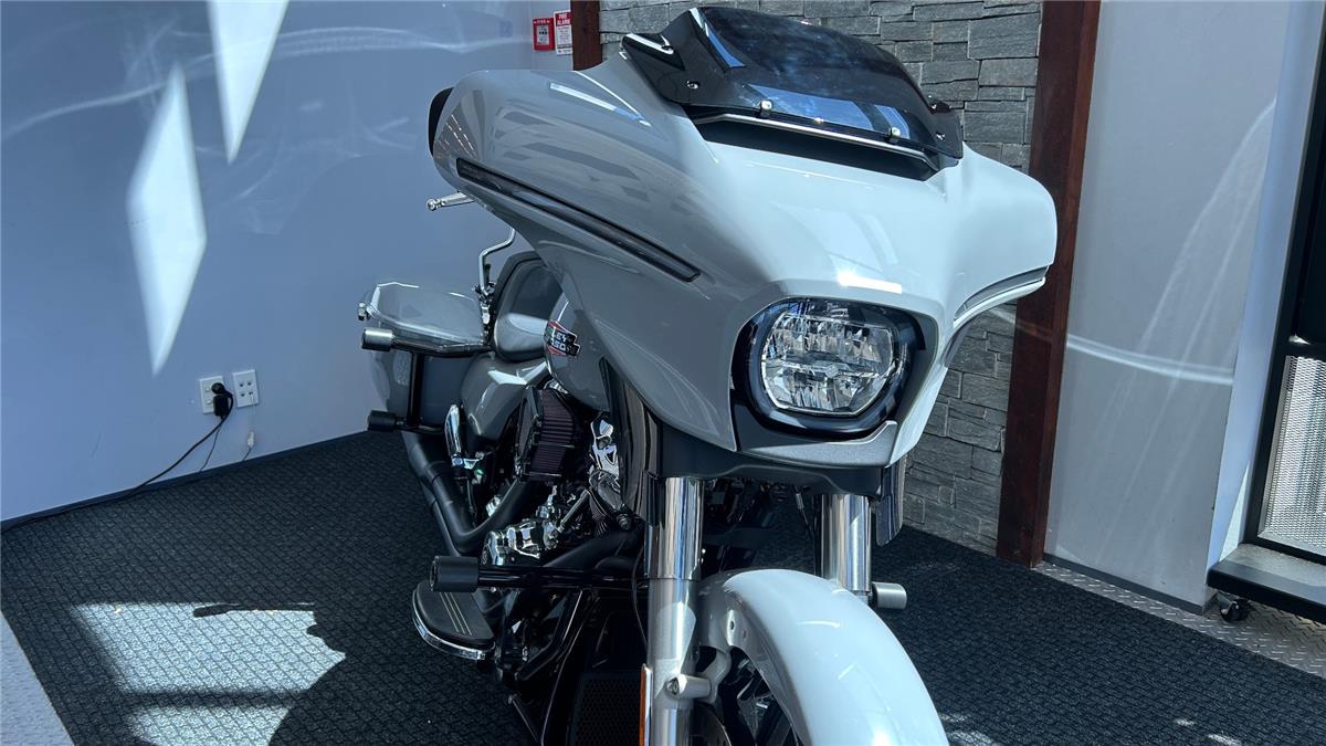 2024 Street Glide