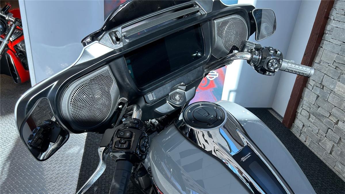 2024 Street Glide