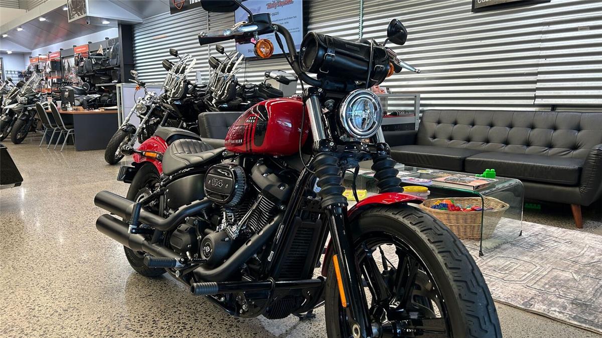 2023 Street Bob 114
