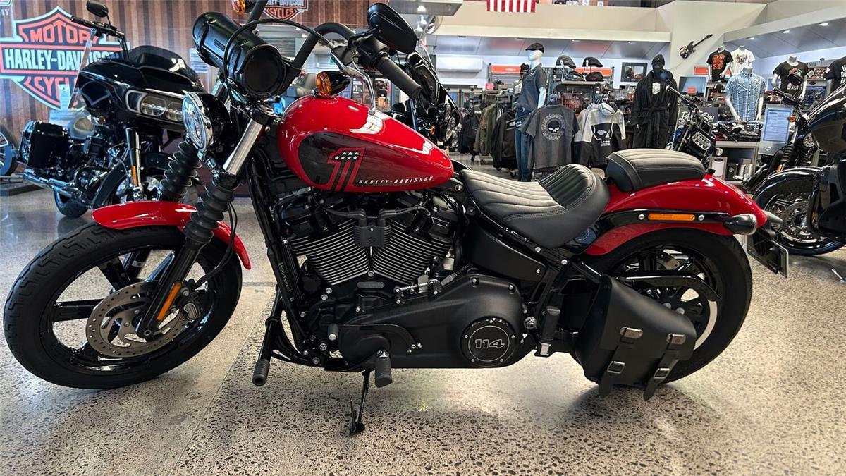 2023 Street Bob 114