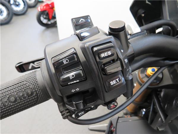 YAMAHA MT-09  SP