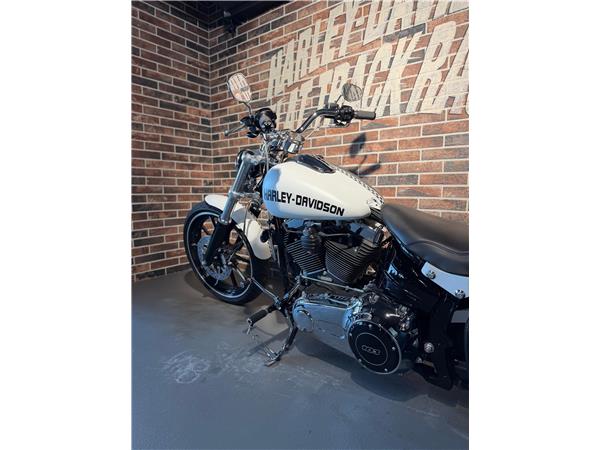 2014 harley-davidson FXSB Breakout 103 ABS (35KW possible)