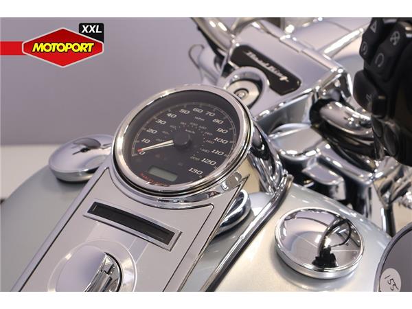 2014 Harley-Davidson ROAD KING CLASSIC