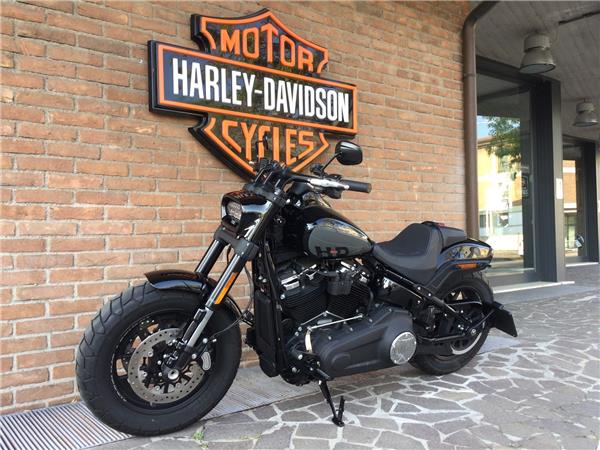 Harley-Davidson Softail-Cruiser Fat Bob 114