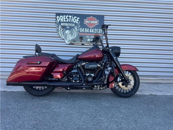 2017 HARLEY-DAVIDSON ROAD KING