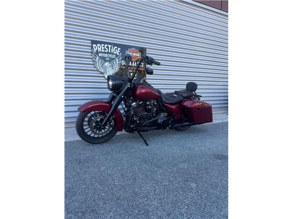 2017 HARLEY-DAVIDSON ROAD KING