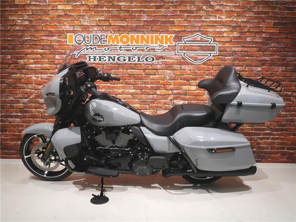 2025 Harley-Davidson FLHXU Street Glide Ultra 117
