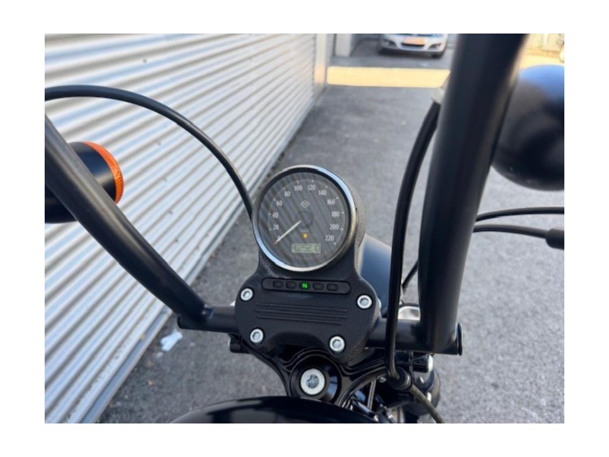 2015 Harley-Davidson Sportster XL 883 N Iron