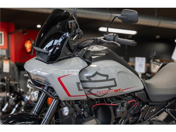 2025 Pan America 1250 ST