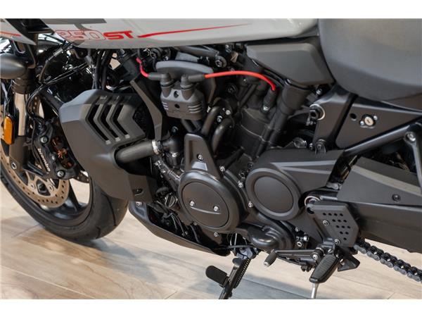 2025 Pan America 1250 ST