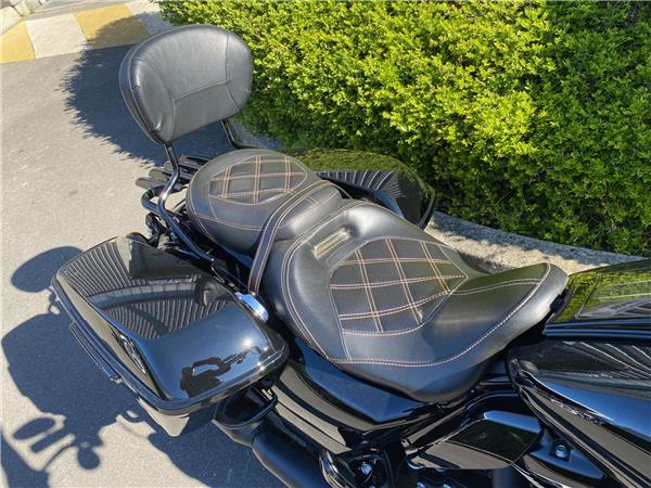 2019 HARLEY-DAVIDSON ROAD KING