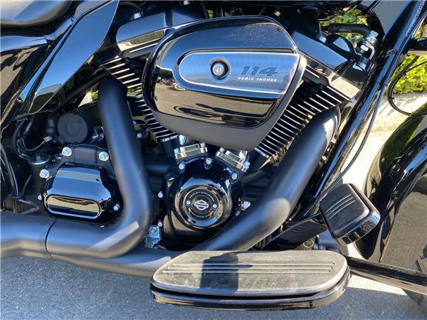 2019 HARLEY-DAVIDSON ROAD KING