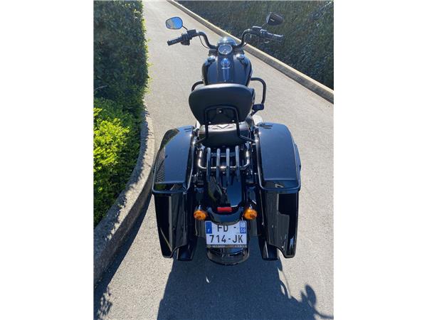 2019 HARLEY-DAVIDSON ROAD KING