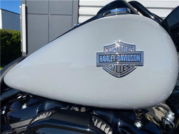 2024 HARLEY-DAVIDSON ROAD KING