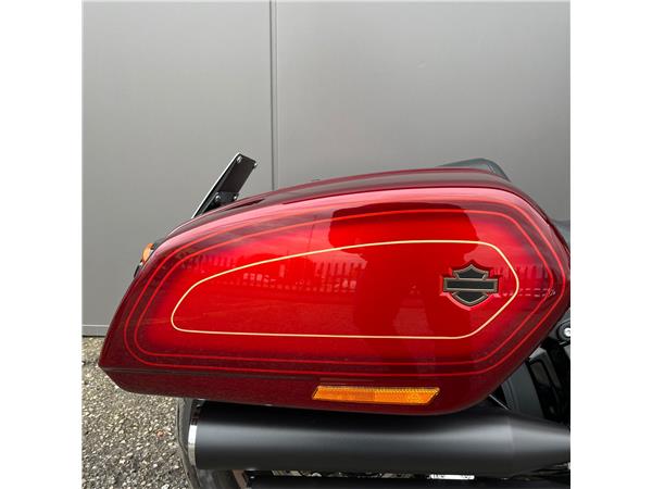 2022 Low Rider El Diablo