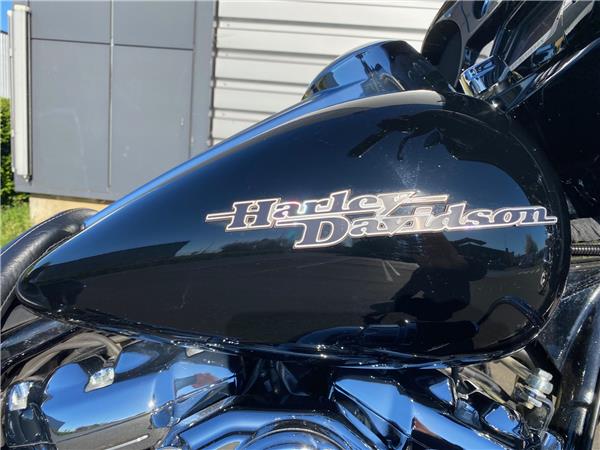 2017 HARLEY-DAVIDSON STREET GLIDE