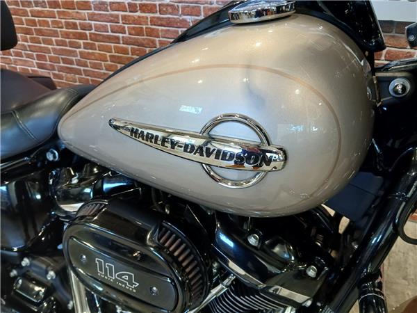 2017 HARLEY-DAVIDSON HERITAGE