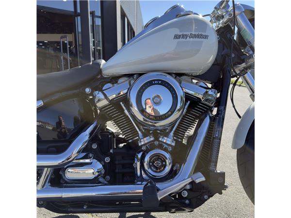2018 HARLEY-DAVIDSON LOW RIDER
