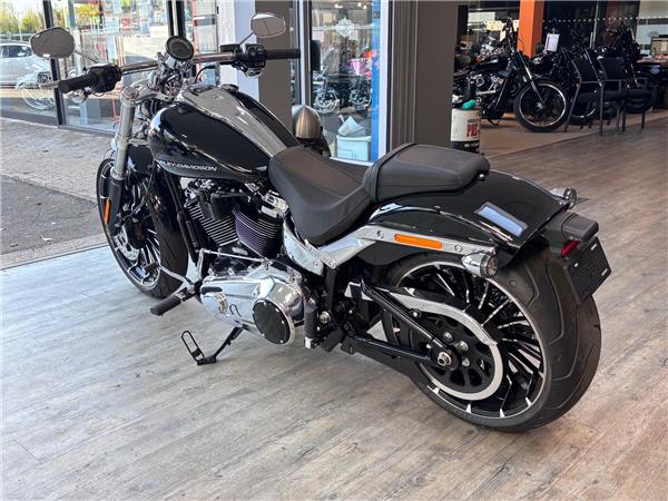 2025 HARLEY-DAVIDSON BREAKOUT 117 