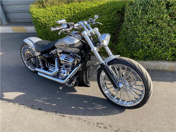 2014 HARLEY-DAVIDSON BREAKOUT