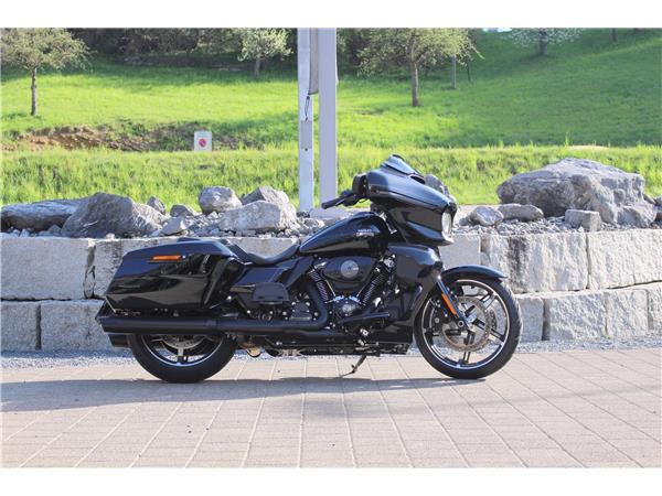 2026 harley-davidson FLHXU Street Glide Ultra 117