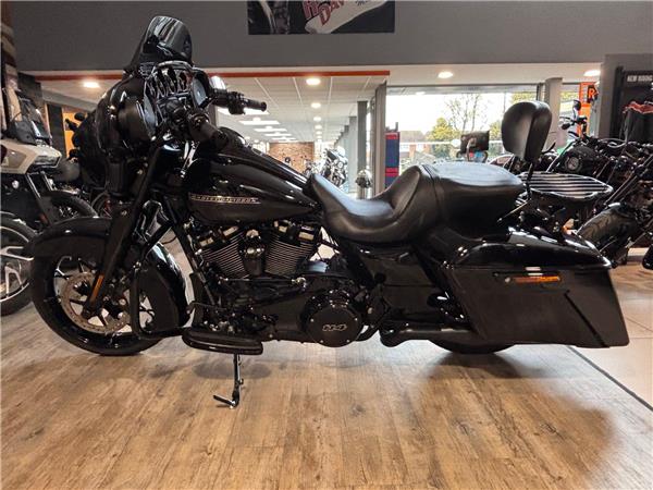 2020 HARLEY-DAVIDSON STREET GLIDE