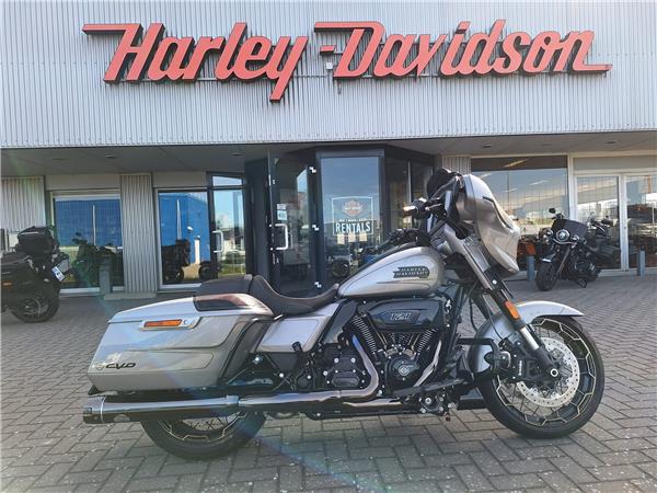 New Harley-Davidson FLHXSE CVO Street Glide