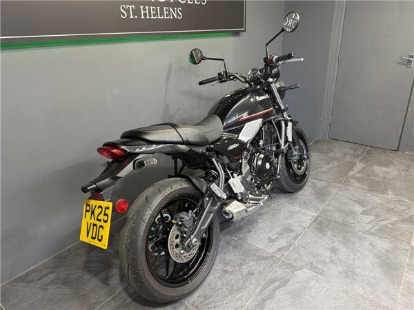 2025 Kawasaki Z650 RS