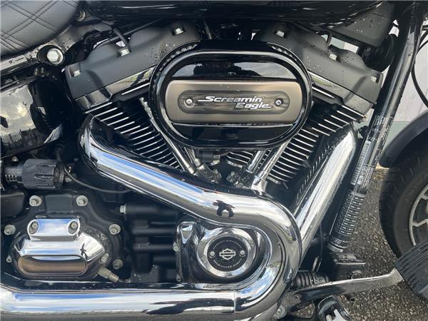 2018 HARLEY-DAVIDSON SOFTAIL FLSB SPORT GILDE